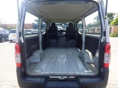 Nissan CARAVAN VAN