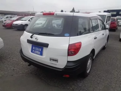 Nissan AD