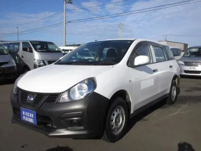 Nissan AD