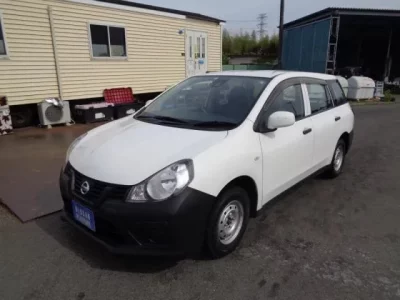 Nissan AD