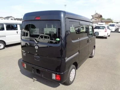 Nissan CLIPPER VAN