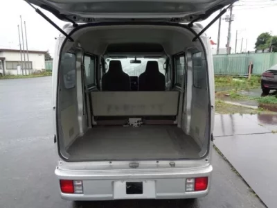 Nissan CLIPPER VAN