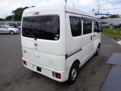 Nissan CLIPPER VAN