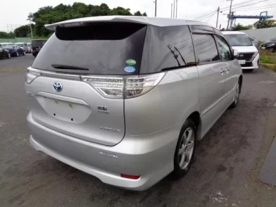 Toyota ESTIMA HYBRID