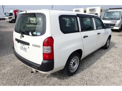 Toyota SUCCEED