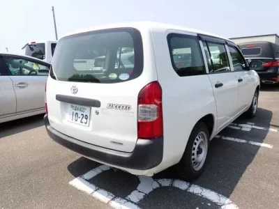 Toyota SUCCEED