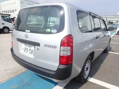 Toyota SUCCEED