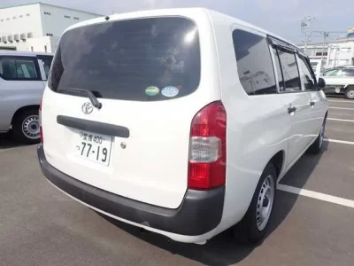 Toyota SUCCEED