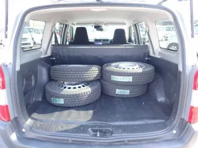 Toyota SUCCEED