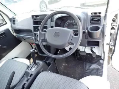 Nissan CLIPPER TRUCK
