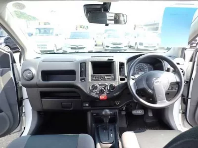 Nissan AD