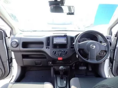 Nissan AD