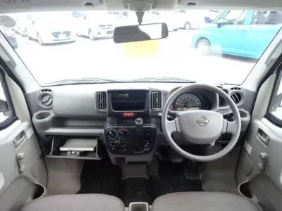 Nissan CLIPPER VAN