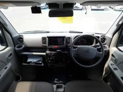 Nissan CLIPPER VAN