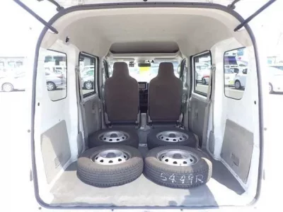 Nissan CLIPPER VAN