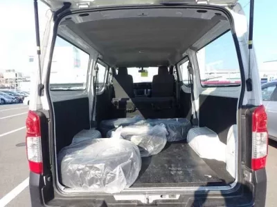 Nissan CARAVAN VAN