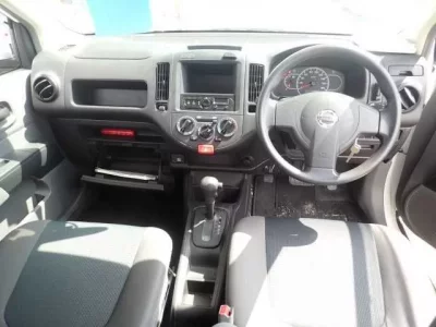 Nissan AD