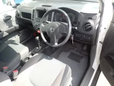 Nissan AD