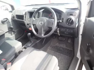 Nissan AD