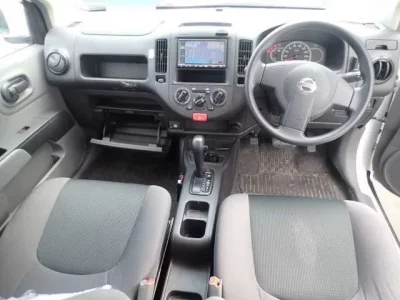 Nissan AD