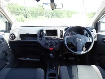 Nissan AD