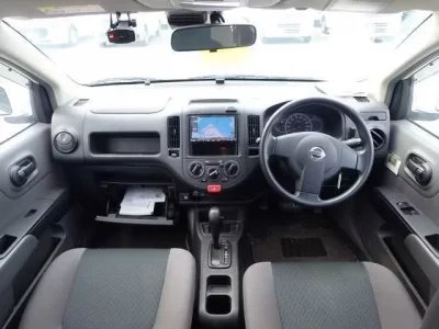 Nissan AD