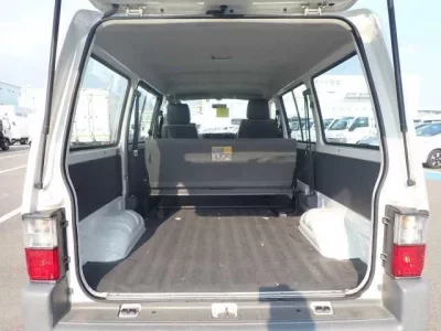 Mazda BONGO VAN