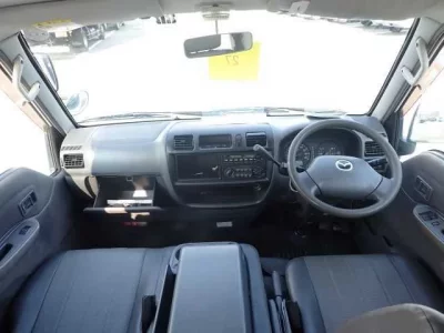 Mazda BONGO VAN