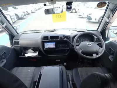 Mazda BONGO VAN