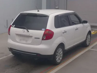 Mazda VERISA
