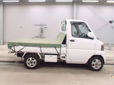 Nissan CLIPPER TRUCK