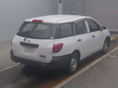 Nissan AD