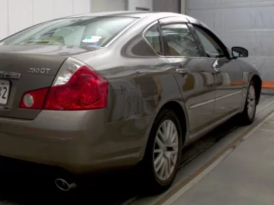 Nissan FUGA