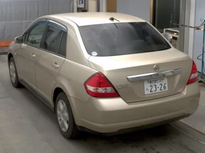Nissan TIIDA LATIO