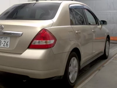 Nissan TIIDA LATIO