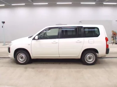 Toyota SUCCEED