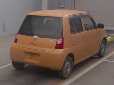 Daihatsu Esse