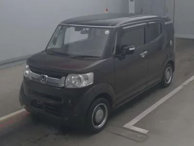 Honda N BOX SLASH