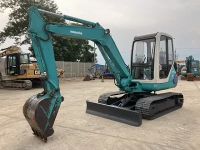 KOMATSU PC40-7