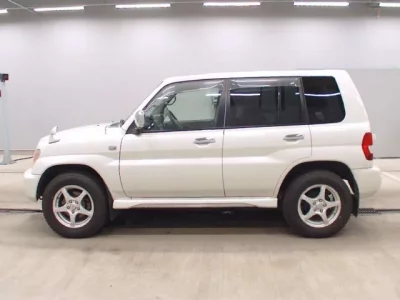 Mitsubishi PAJERO IO