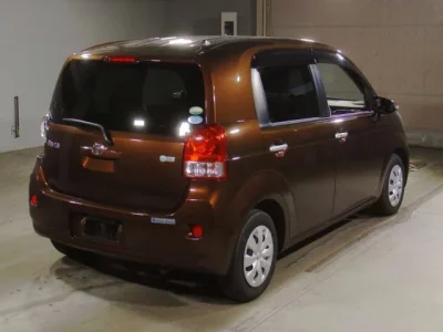 Toyota PORTE