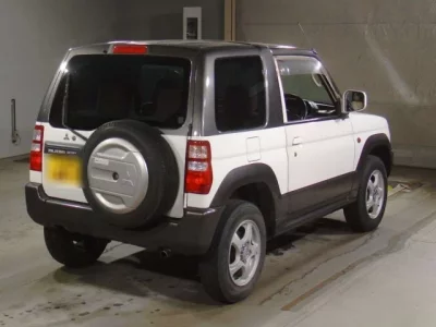 Mitsubishi PAJERO MINI