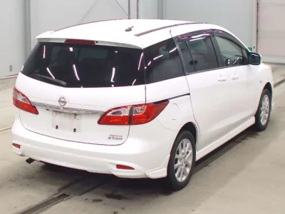 Nissan LAFESTA