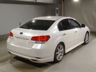 Subaru LEGACY B4