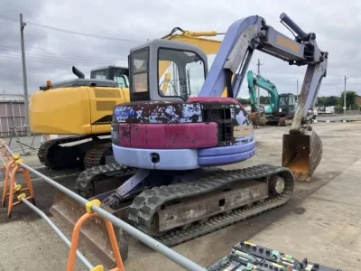 KOMATSU PC75UU-2