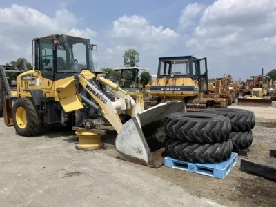 KOMATSU WA100-7