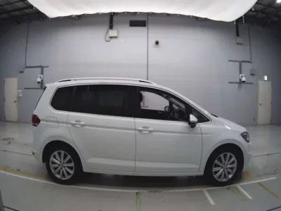 Volkswagen GOLF TOURAN