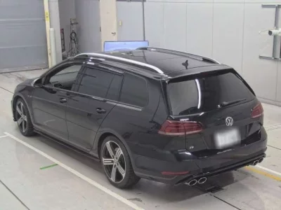 Volkswagen GOLF VARIANT