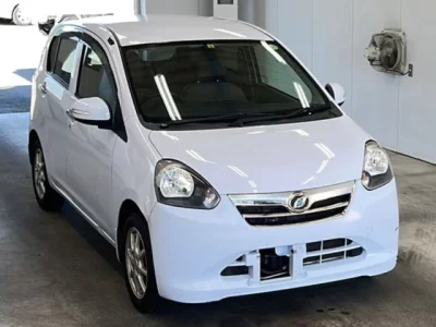 Daihatsu MIRA E S