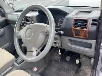 Nissan CLIPPER RIO